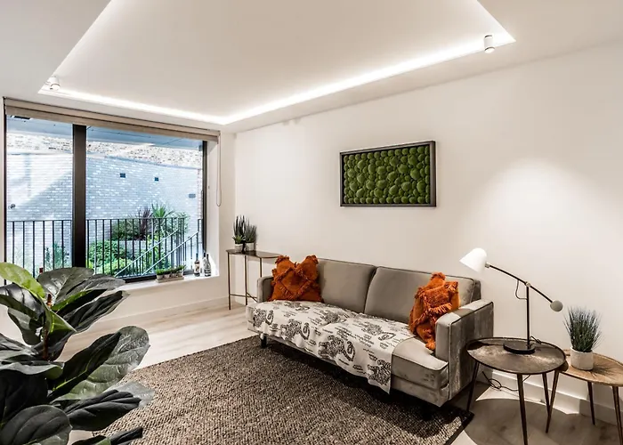 Luxury 2-Bed, 2.5 Bath Apartment Close To Borough Market